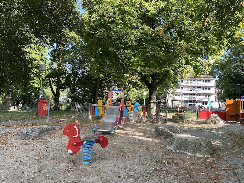 Spielplatz auf der Insel Neu-Ulm