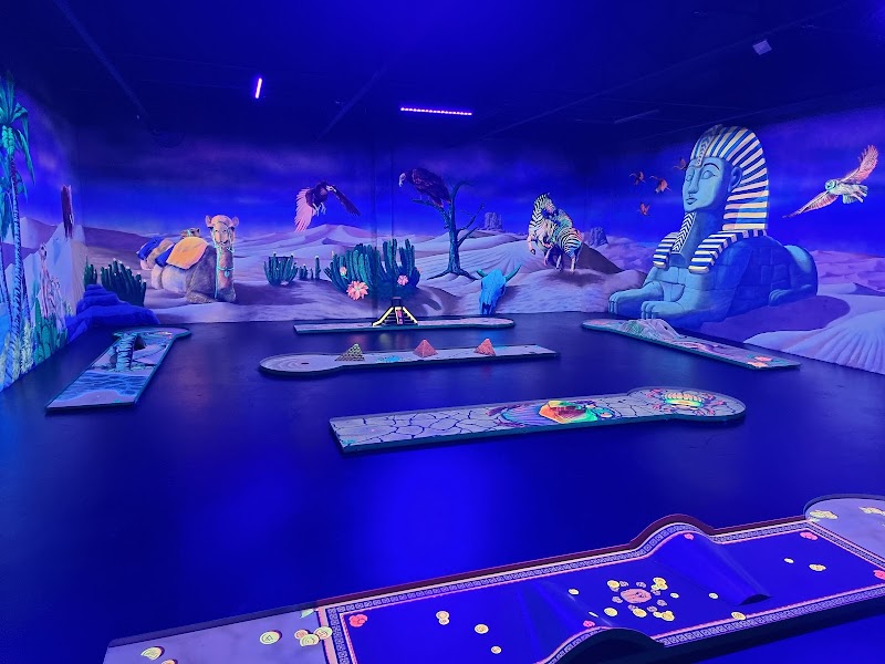 Blacklightarena 3D Schwarzlicht Minigolf Neu-Ulm