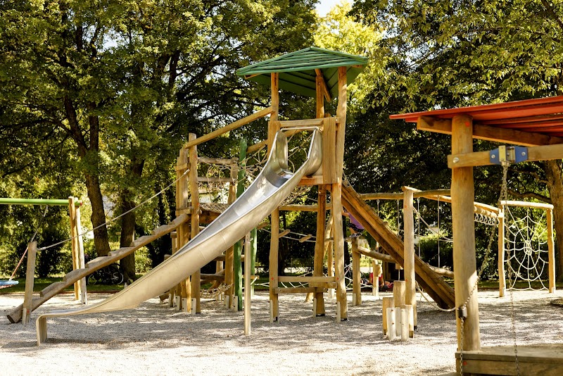 Kinderspielplatz "Stadthalle"