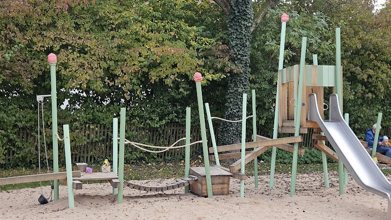 Rosenspielplatz im Lustgarten