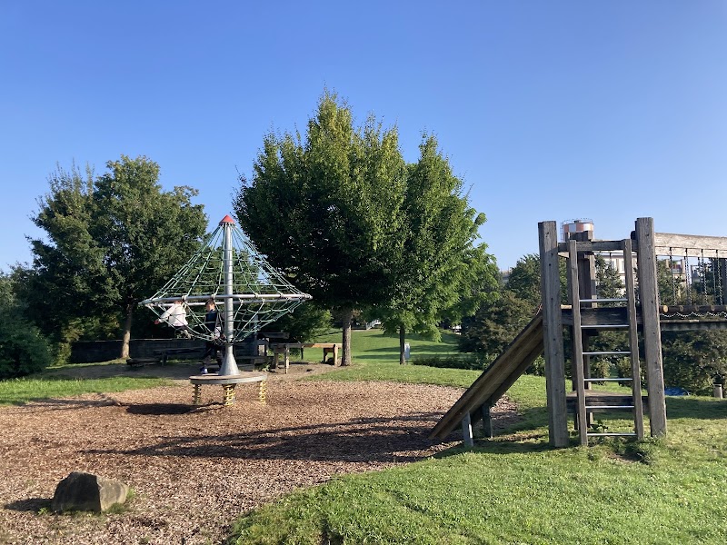 Spielplatz "Peter-Biebl-Park"