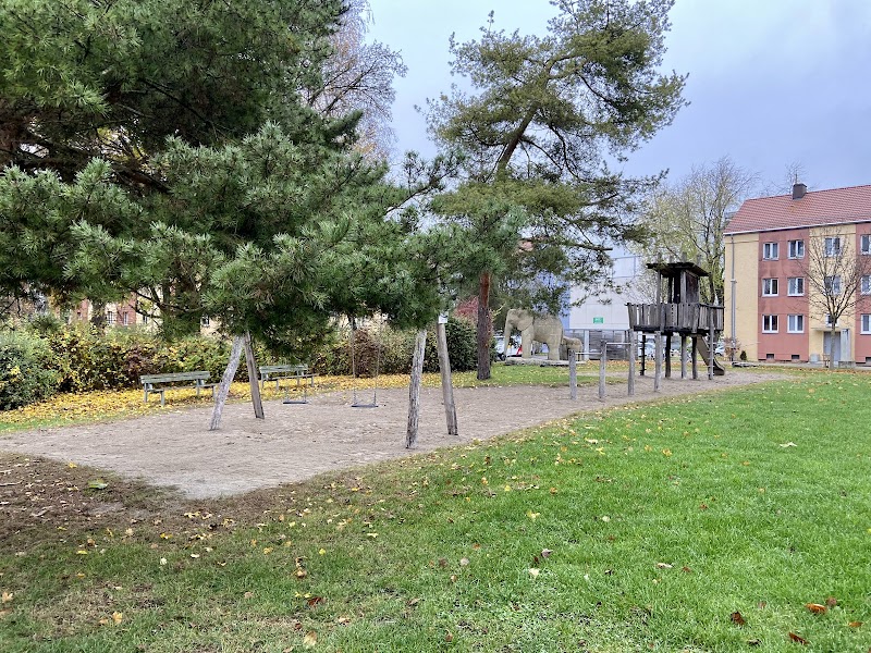 Spielplatz Elefantensiedlung